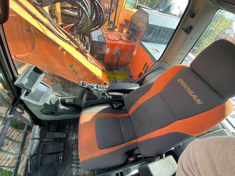 2017 Doosan DX140LCR-5 Crawler Excavator