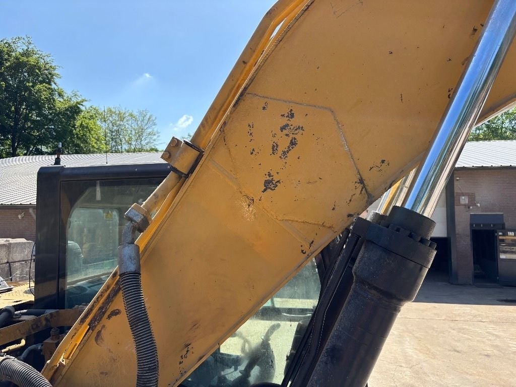 2010 Caterpillar 320DL Crawler Excavator