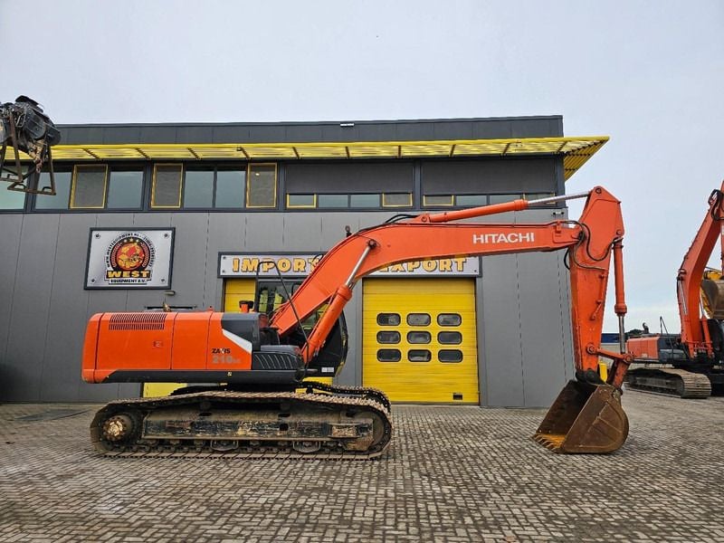2022 Mitsubishi ZX220LC Crawler Excavator