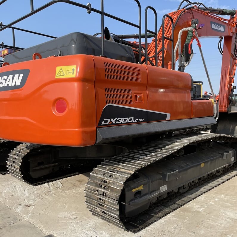 Doosan DX300 Crawler Excavator