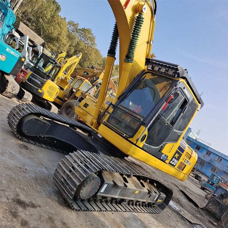 2023 Komatsu PC220-8 Crawler Excavator