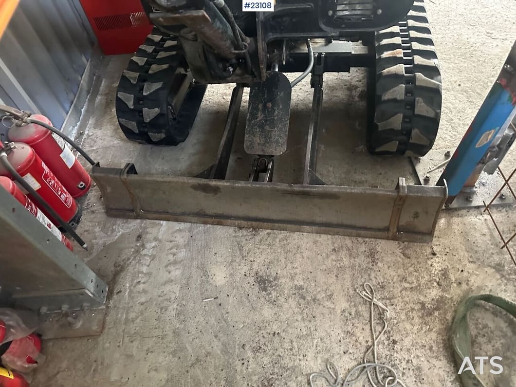 2011 Hanix H15B Mini Excavator