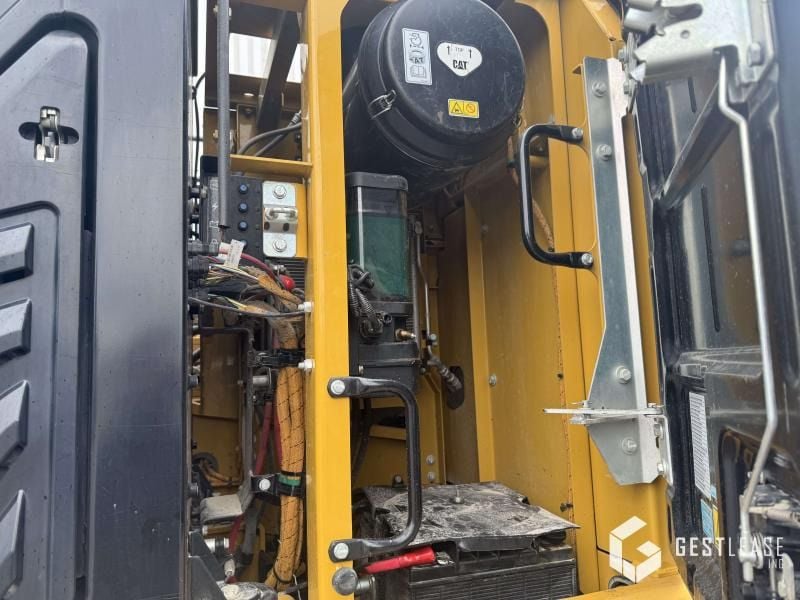 2019 Caterpillar 330FLN Crawler Excavator