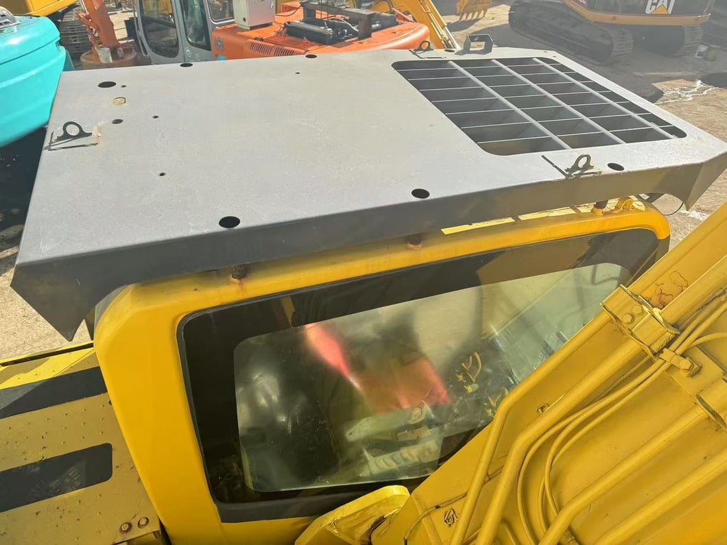 2018 Komatsu PC200-8 Crawler Excavator