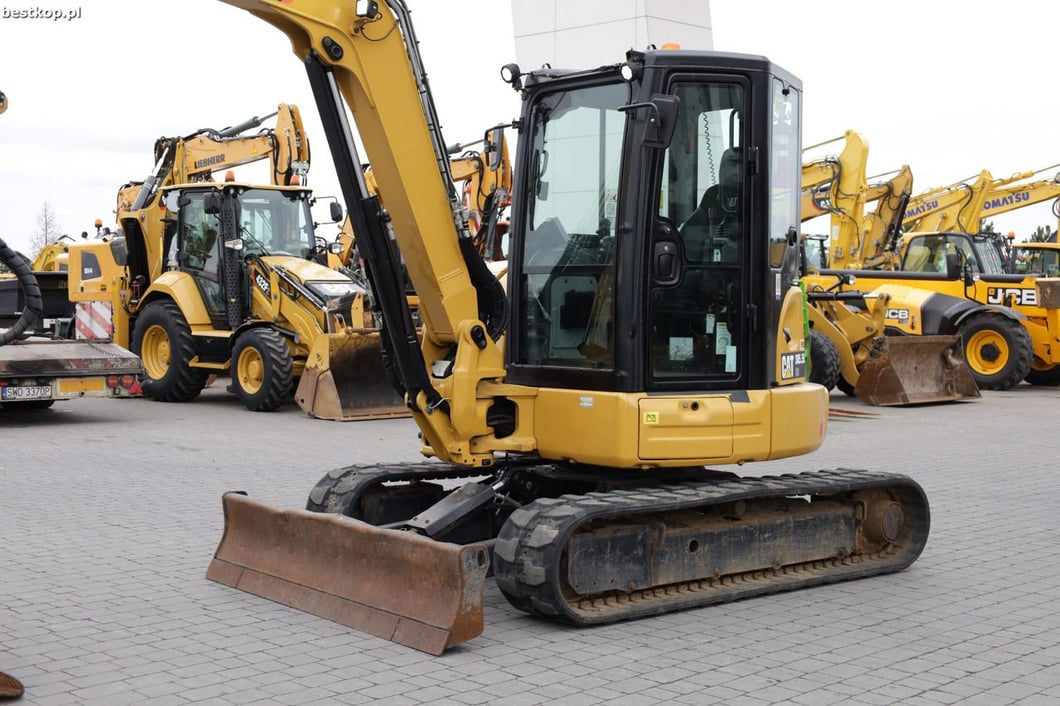 2019 Caterpillar 305.5E2 Mini Excavator