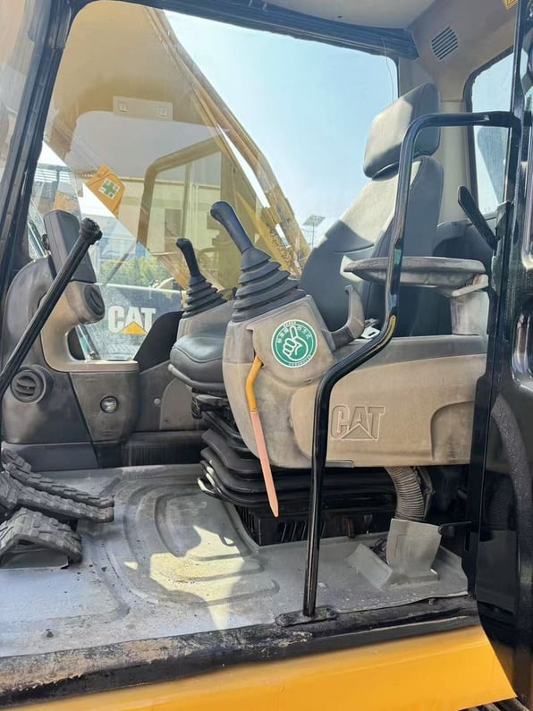 2020 Caterpillar 330D Crawler Excavator