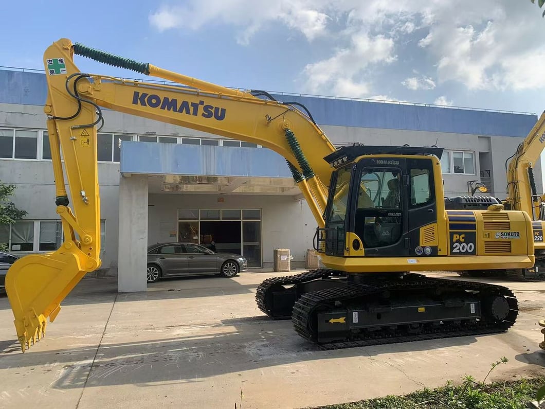 2023 Komatsu PC200-8 Crawler Excavator
