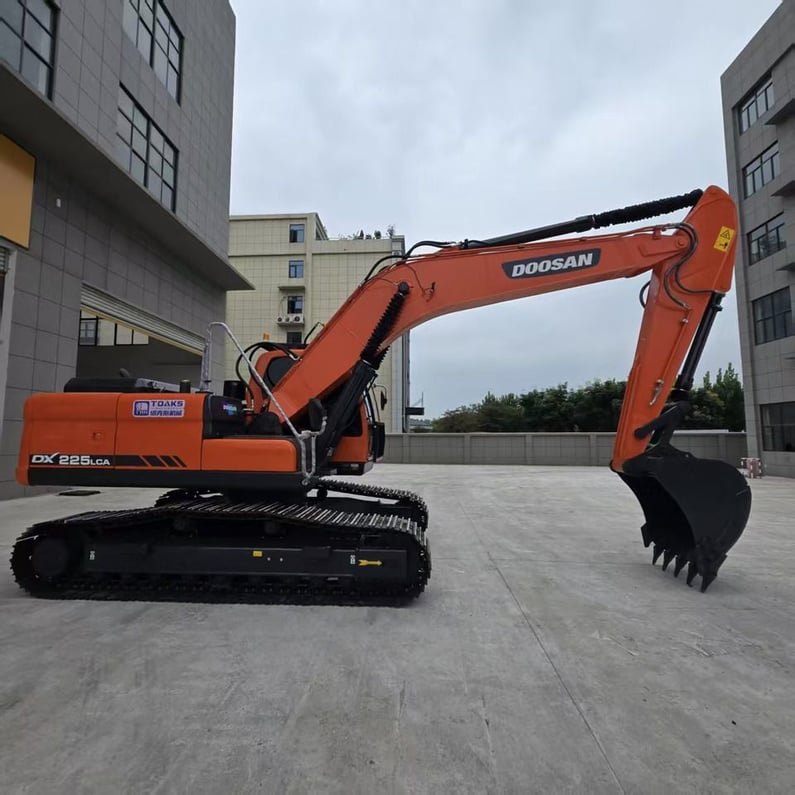 2024 Doosan DX225 Crawler Excavator