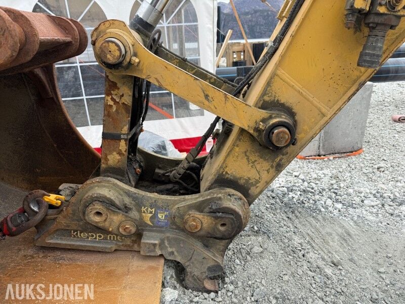 2011 Caterpillar 320DL Crawler Excavator
