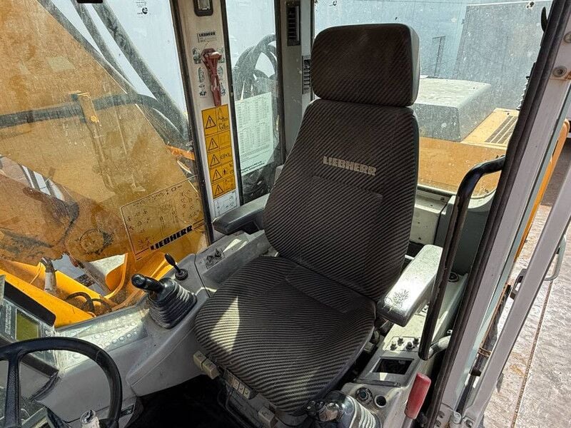 2000 Liebherr A900B LITRONIC Wheel Excavator