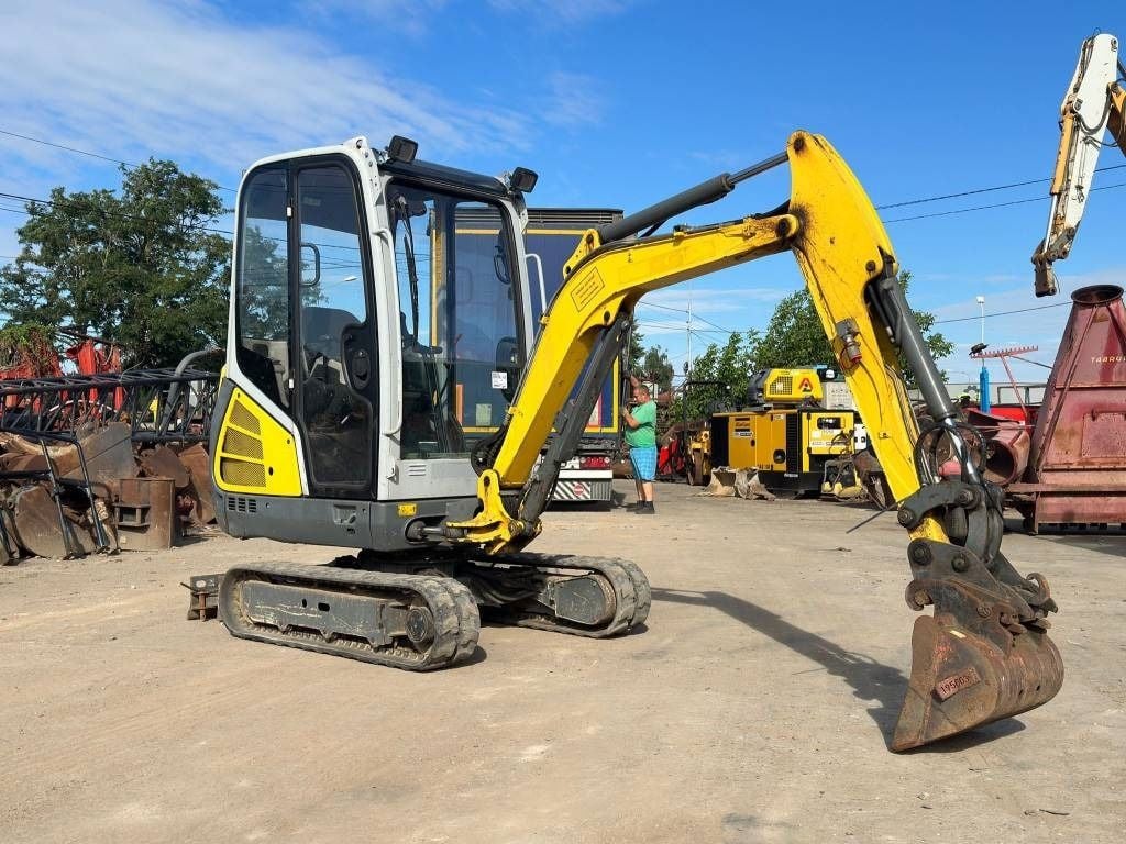 2013 Wacker Neuson ET18 Mini Excavator