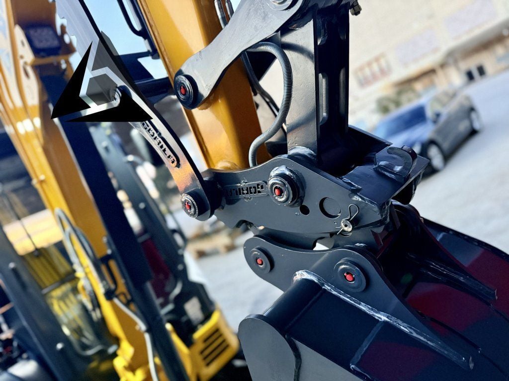 Gorila G40S I PRO CAB Mini Excavator