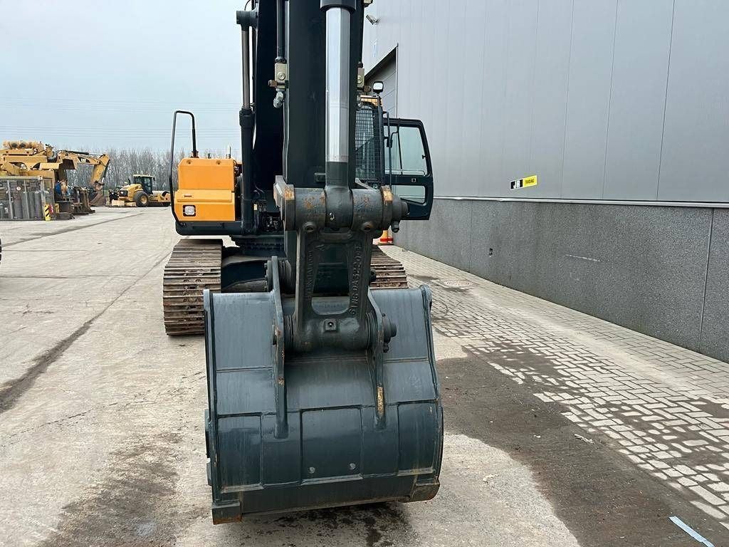 2025 Hyundai R210L Crawler Excavator