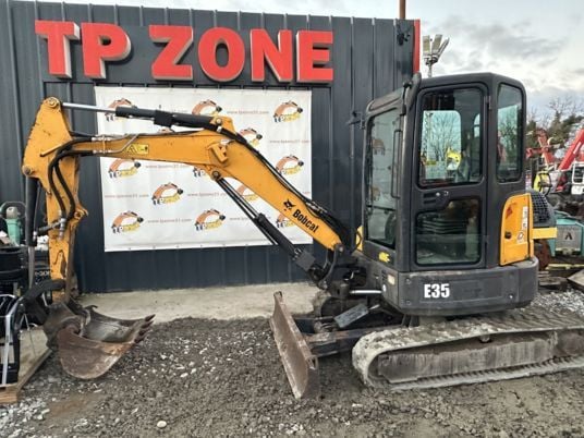 2016 Bobcat E35 Mini Excavator