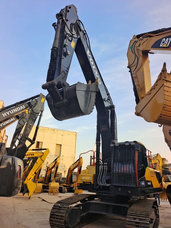 2025 Volvo EC350D Crawler Excavator