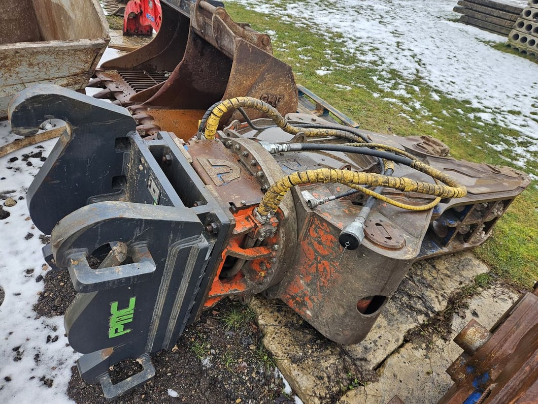 2016 Volvo EC380EHR Demolition Excavator