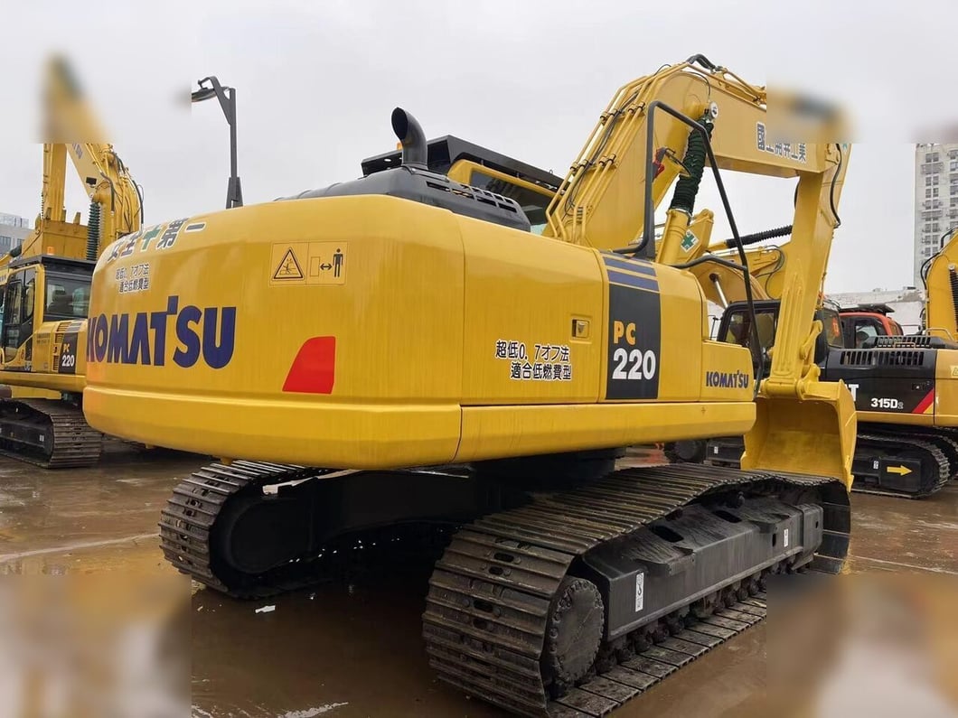 2024 Komatsu PC200-8 Crawler Excavator