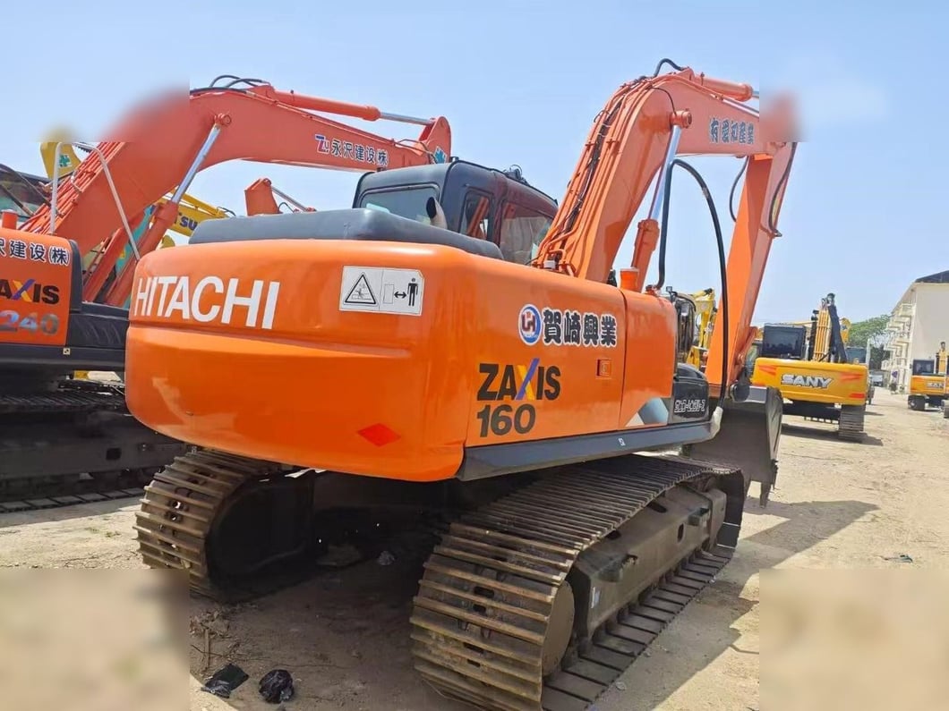 2020 Hitachi ZX160 Crawler Excavator