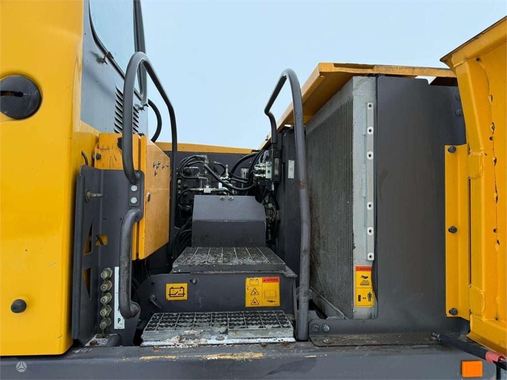 2004 Volvo EW140B Wheel Excavator