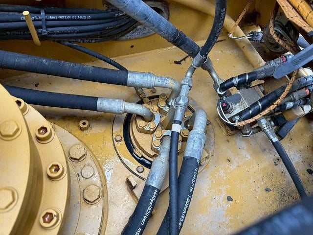 2016 Caterpillar 320E Crawler Excavator