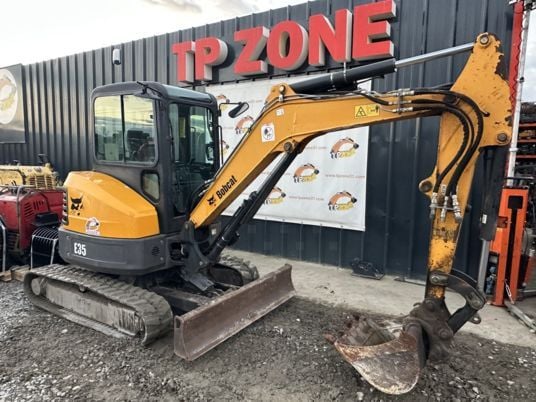 2016 Bobcat E35 Mini Excavator