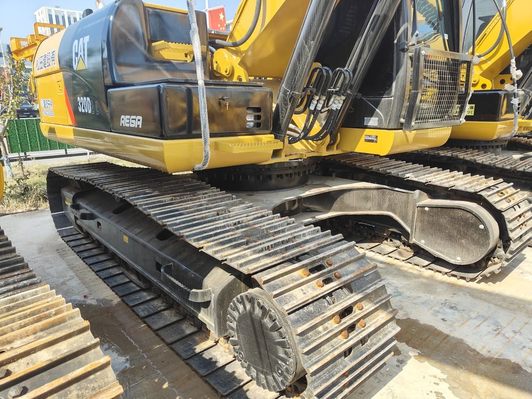 2025 Caterpillar 320D2 Crawler Excavator