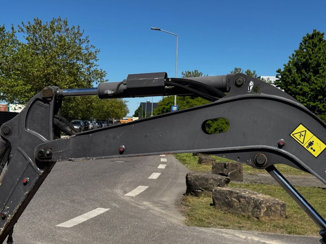 2013 Volvo ECR25D Mini Excavator