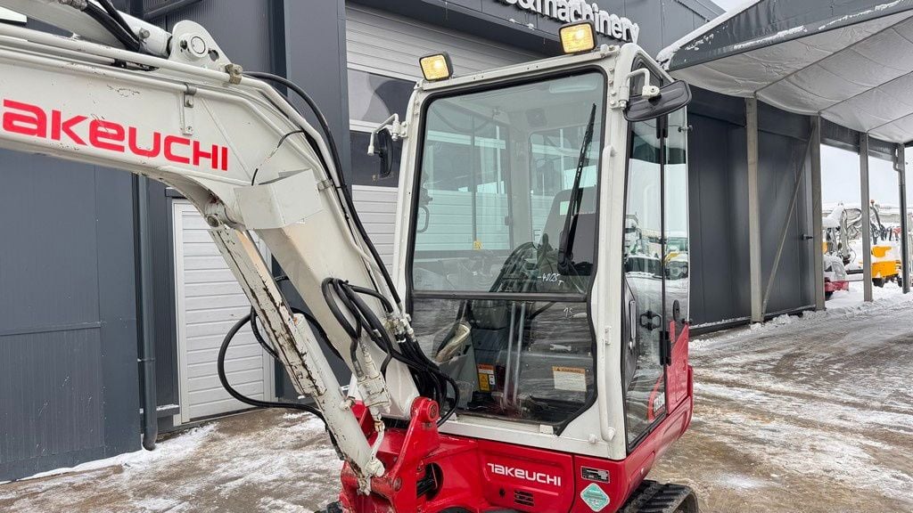 2017 Takeuchi TB230 Mini Excavator