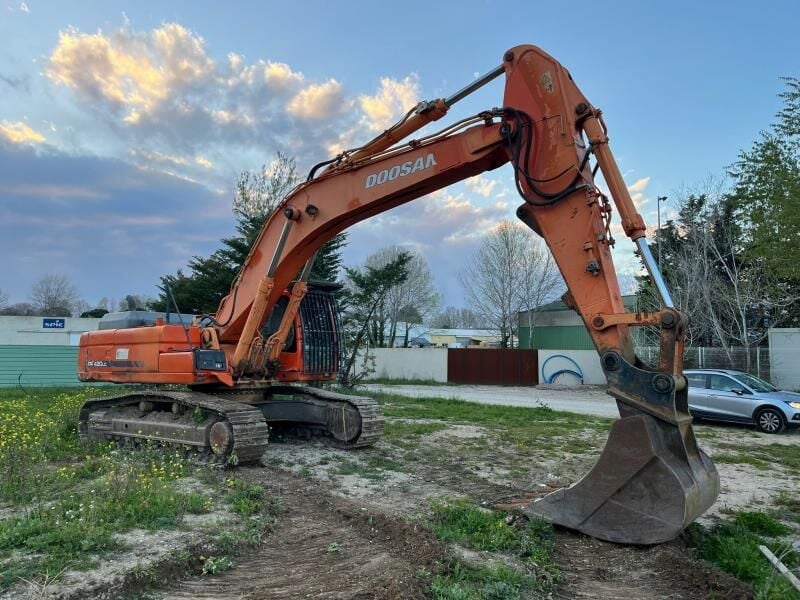2009 Doosan DX420LC Crawler Excavator