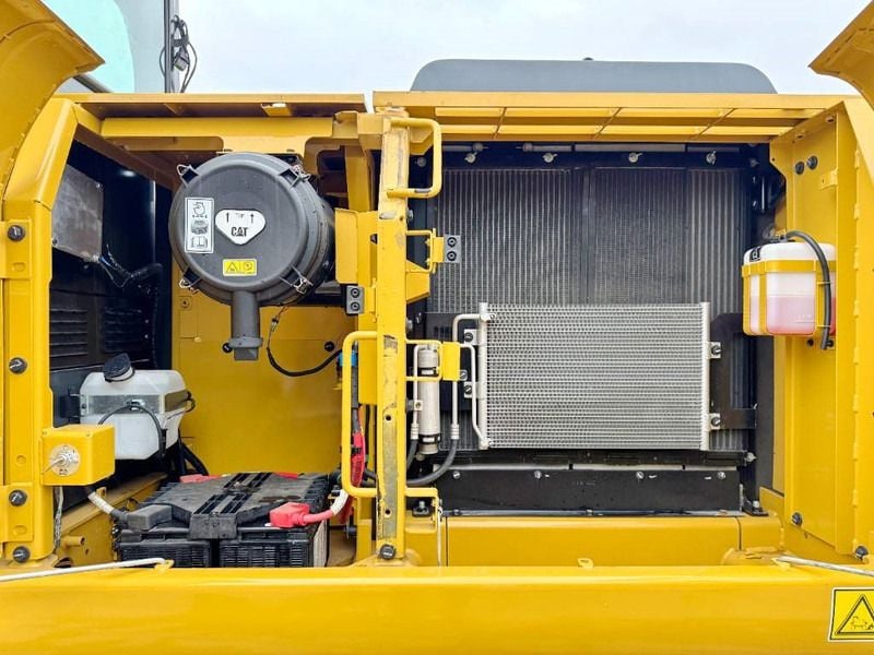 2024 Caterpillar 320D3 Crawler Excavator