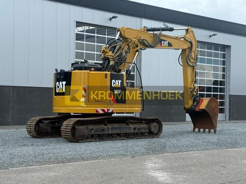 2017 Caterpillar 325FL Crawler Excavator