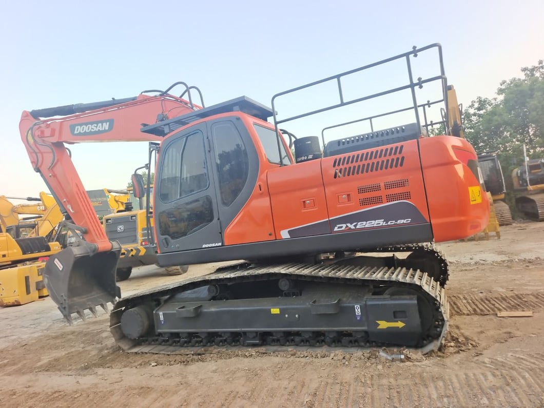 2024 Doosan DX225LC-9C Crawler Excavator