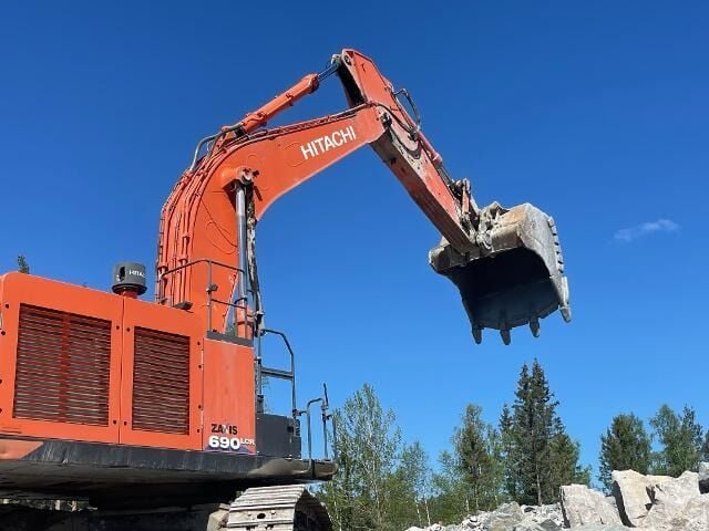 2018 Hitachi ZX690-6 Crawler Excavator