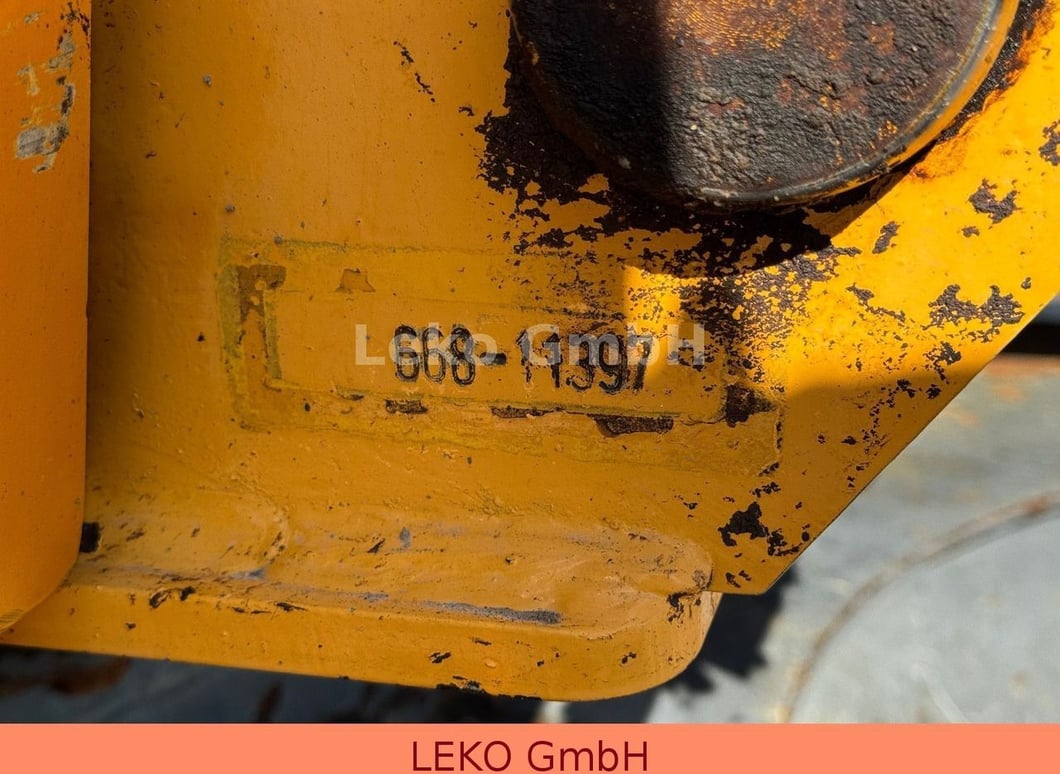 2003 Liebherr R 904 HDSL Crawler Excavator