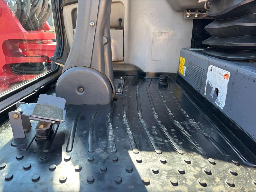 2015 Takeuchi TB295W Wheel Excavator