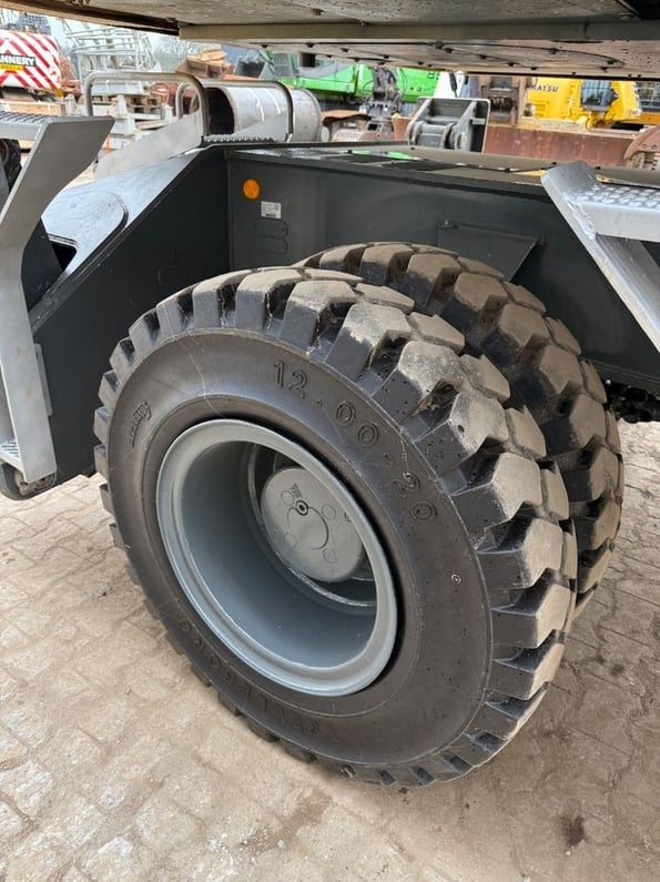 2022 Liebherr LH40 M Material Handler