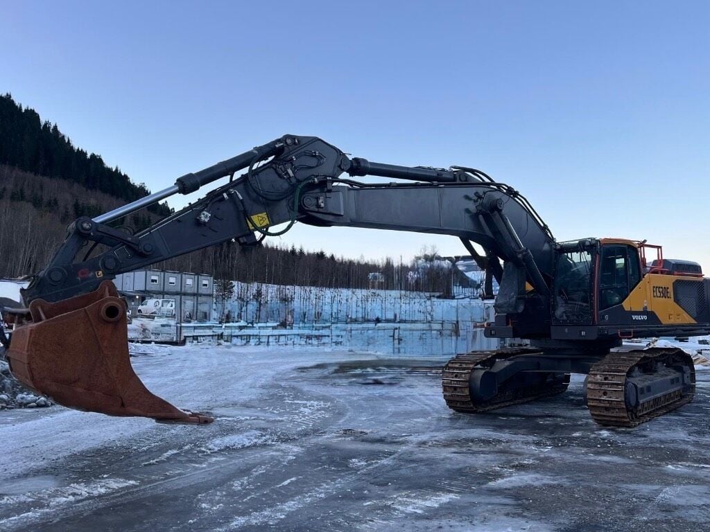 2023 Volvo EC530EL Crawler Excavator
