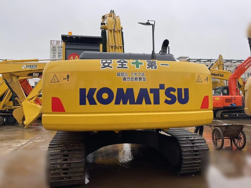 2024 Komatsu PC200-8 Crawler Excavator