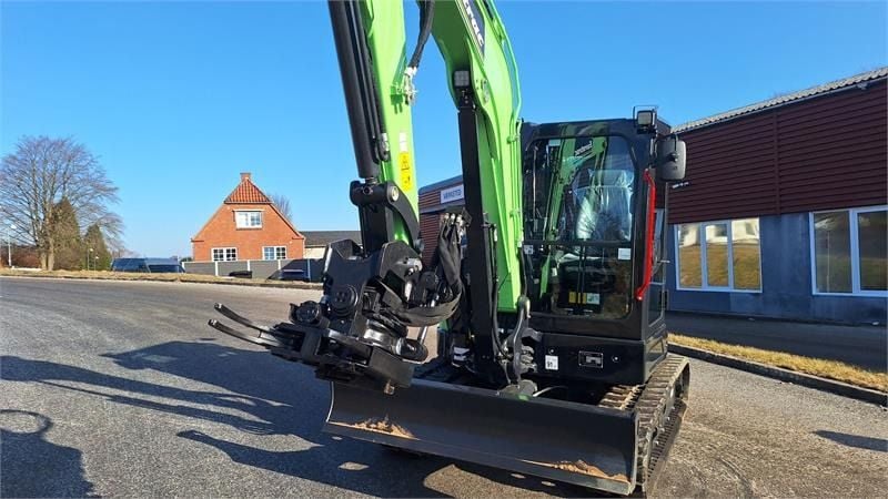 Eurotrac HE60-EV Mini Excavator