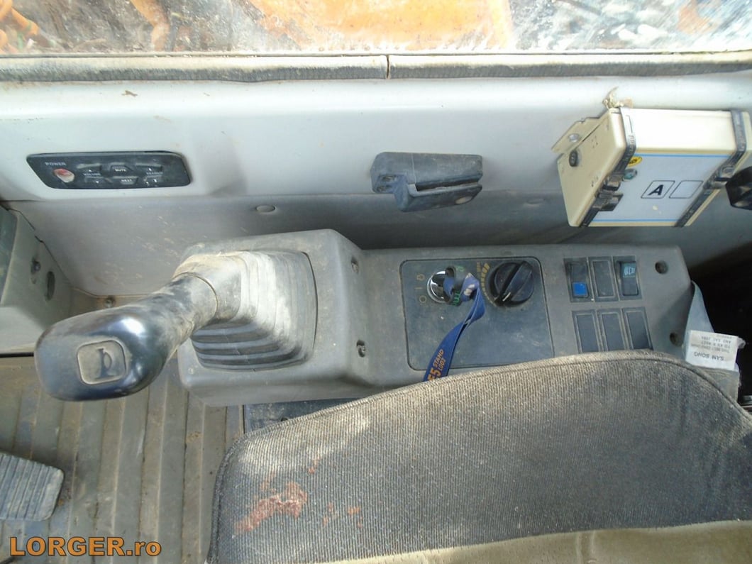 2007 Hyundai R110-7 Crawler Excavator