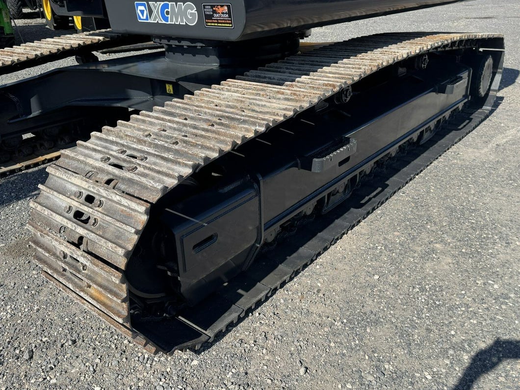 2018 XCMG XE 250C Crawler Excavator