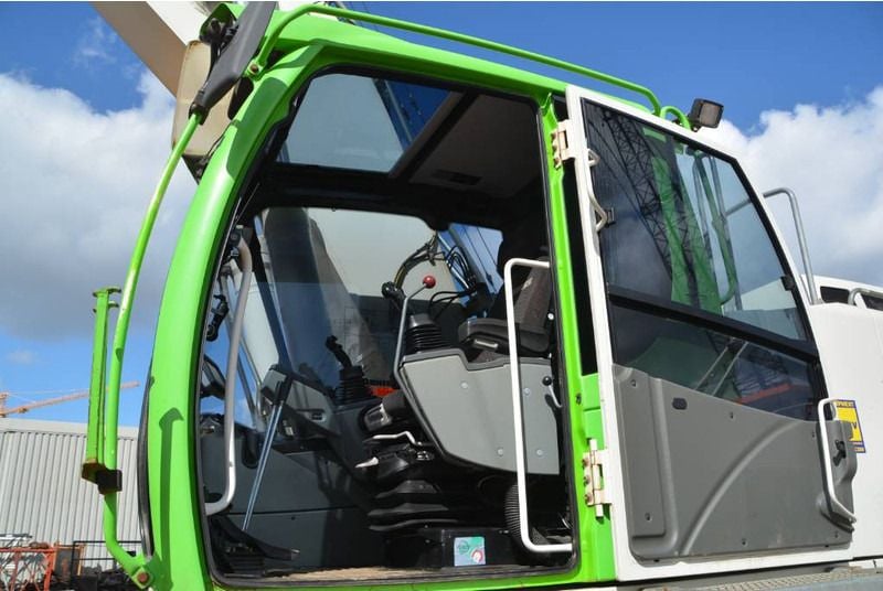 2015 Liebherr R946LC-V Crawler Excavator