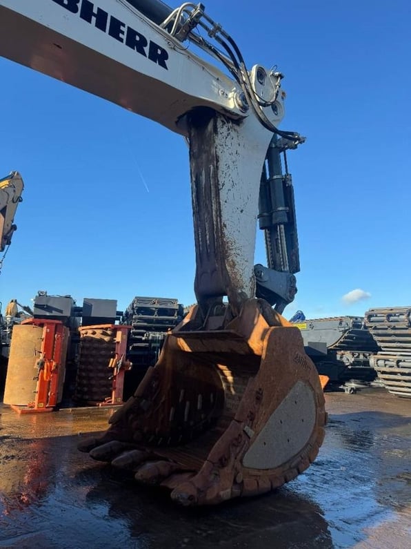 2019 Liebherr R 9150 B Crawler Excavator