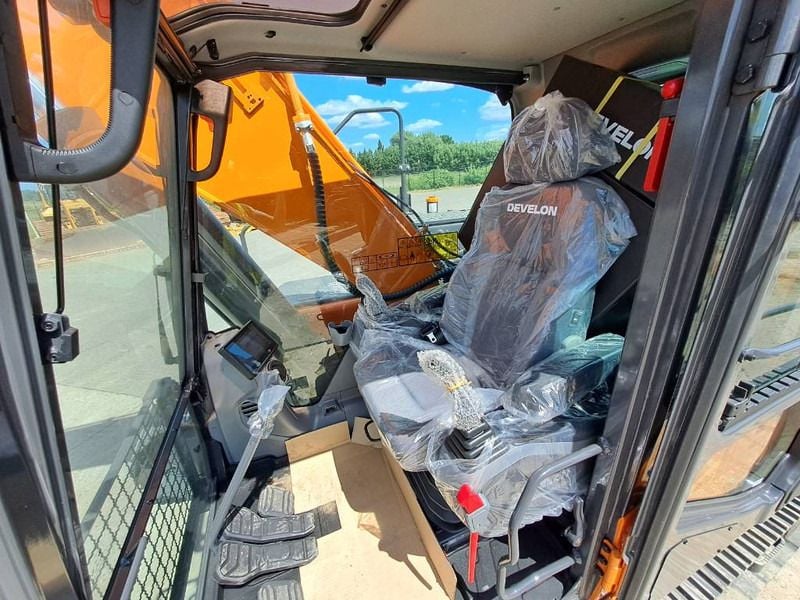 2025 Doosan DX225LC-7 Crawler Excavator
