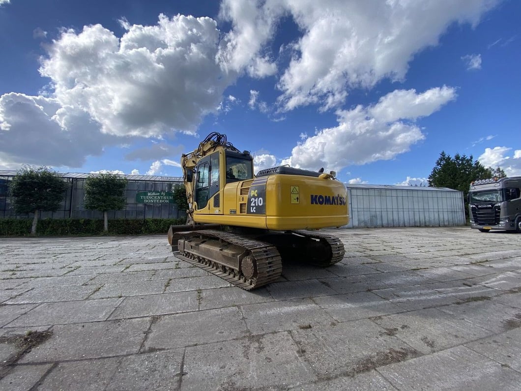 2012 Komatsu PC210LC-8 Crawler Excavator
