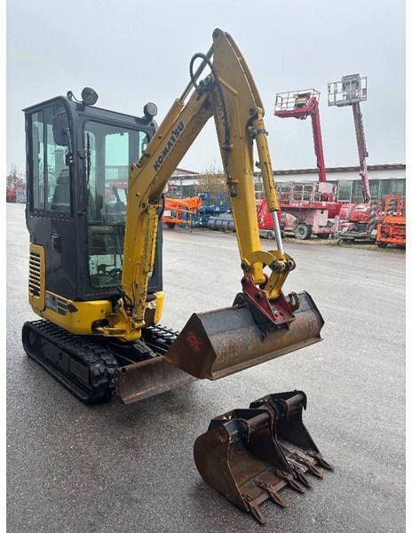 2018 Komatsu PC16R-3HS Mini Excavator