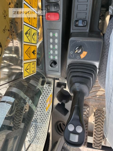 2021 Caterpillar MH3022-06C Material Handler