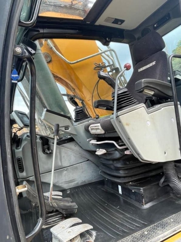 2014 Liebherr R946LC Crawler Excavator