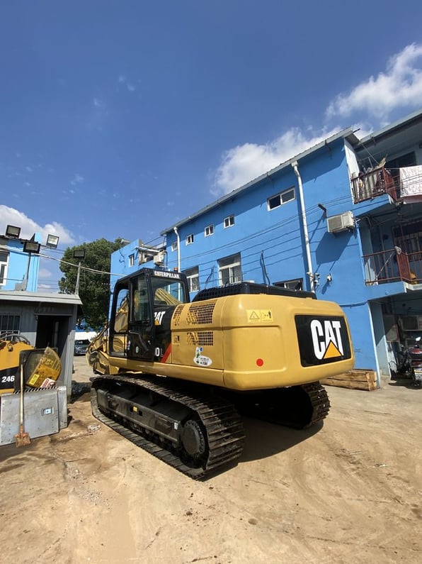 2016 Caterpillar 330DL Crawler Excavator