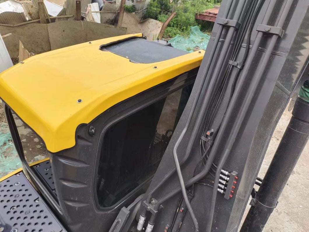 2022 Volvo EC240 Crawler Excavator